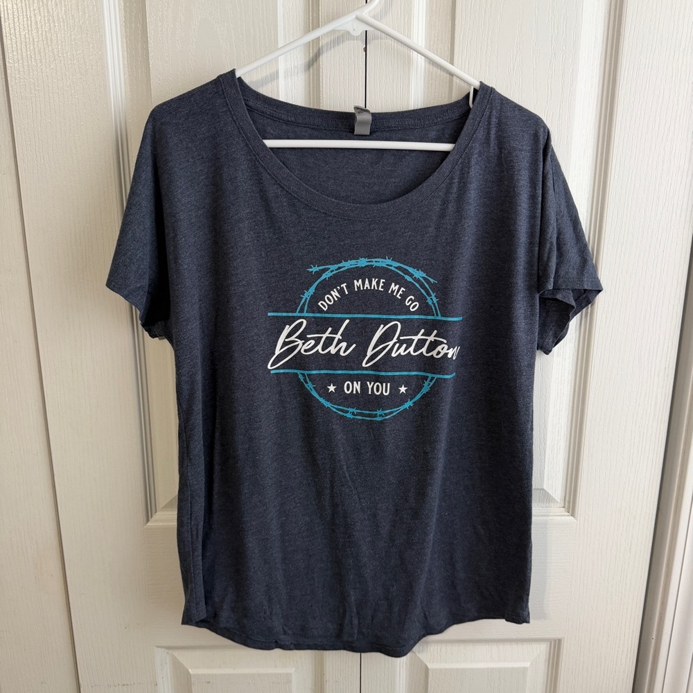 Next Level Apparel Beth Dutton‎ graphic tee size large